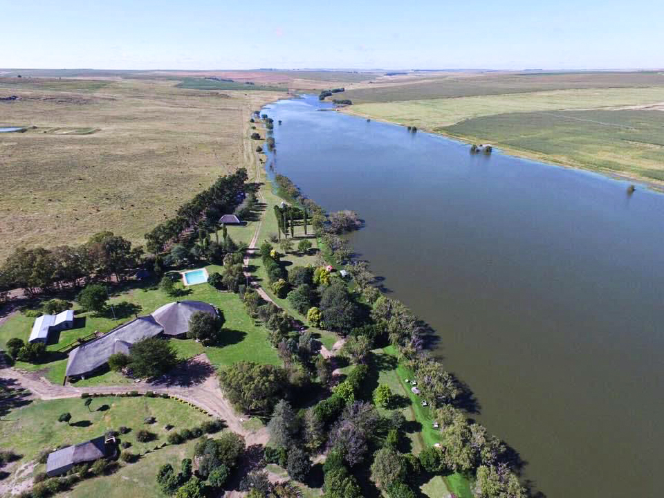 Bassfeather farm and nature